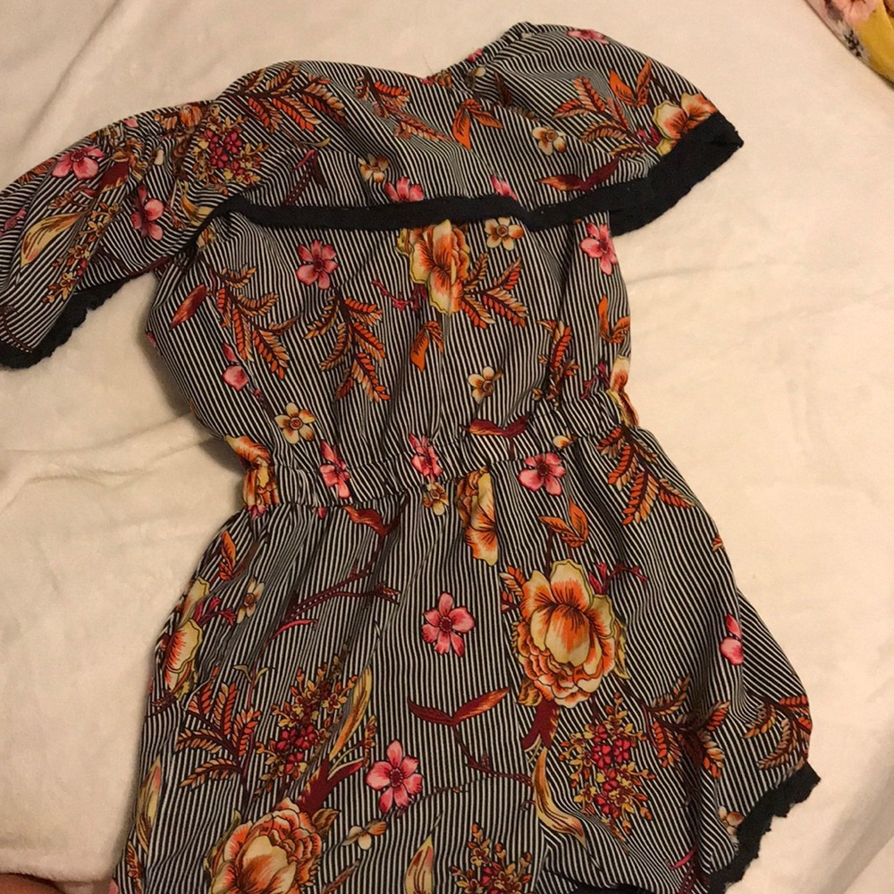 romper - Picture 2 of 3